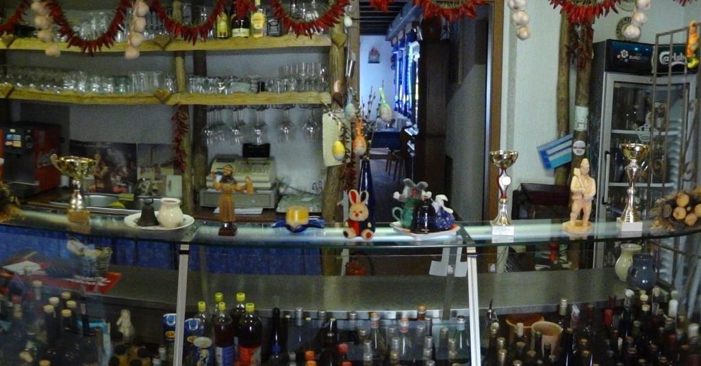 Szel Fiai Fogado Hotel Nyúl Buitenkant foto