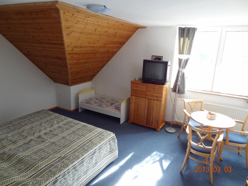 Szel Fiai Fogado Hotel Nyúl Buitenkant foto